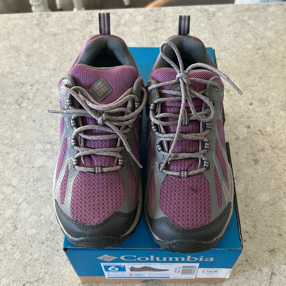 Columbia Women’s grove‎ heights size 6.5